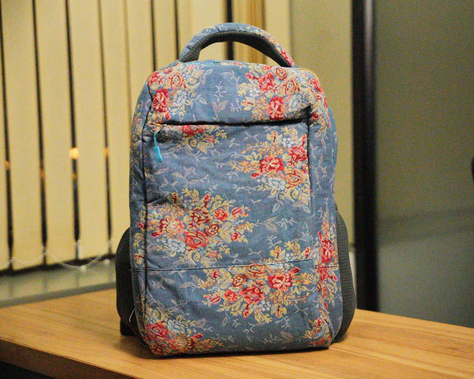 [Light Blue Floral]