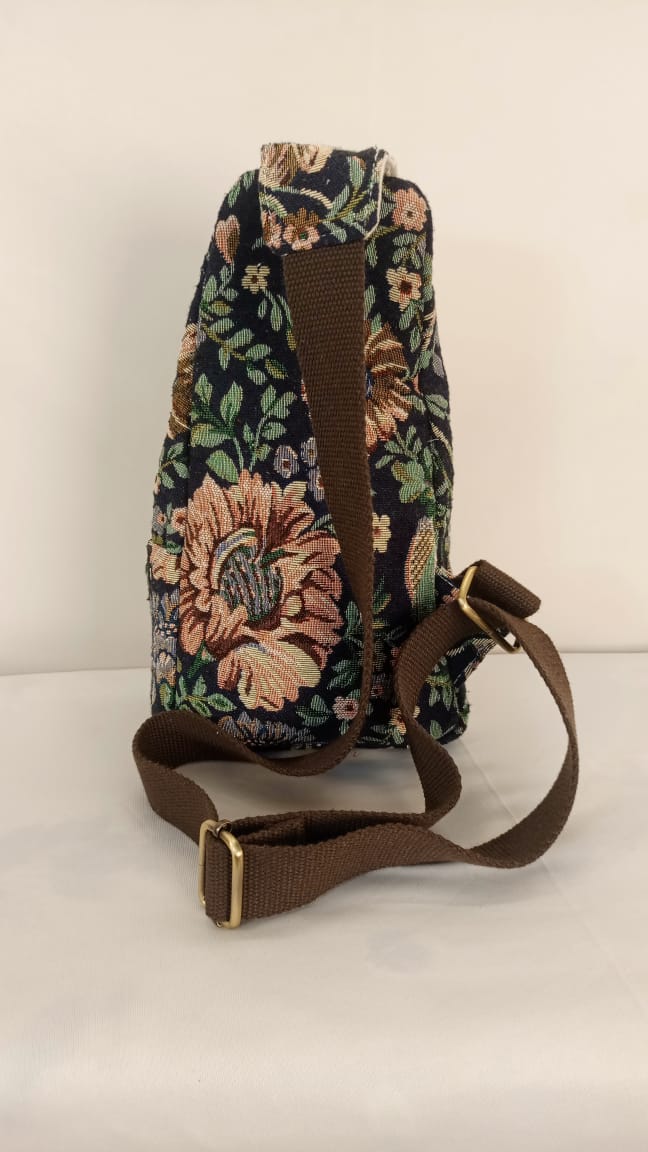[Navy Floral]
