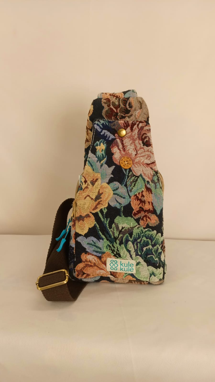 [Navy Floral]