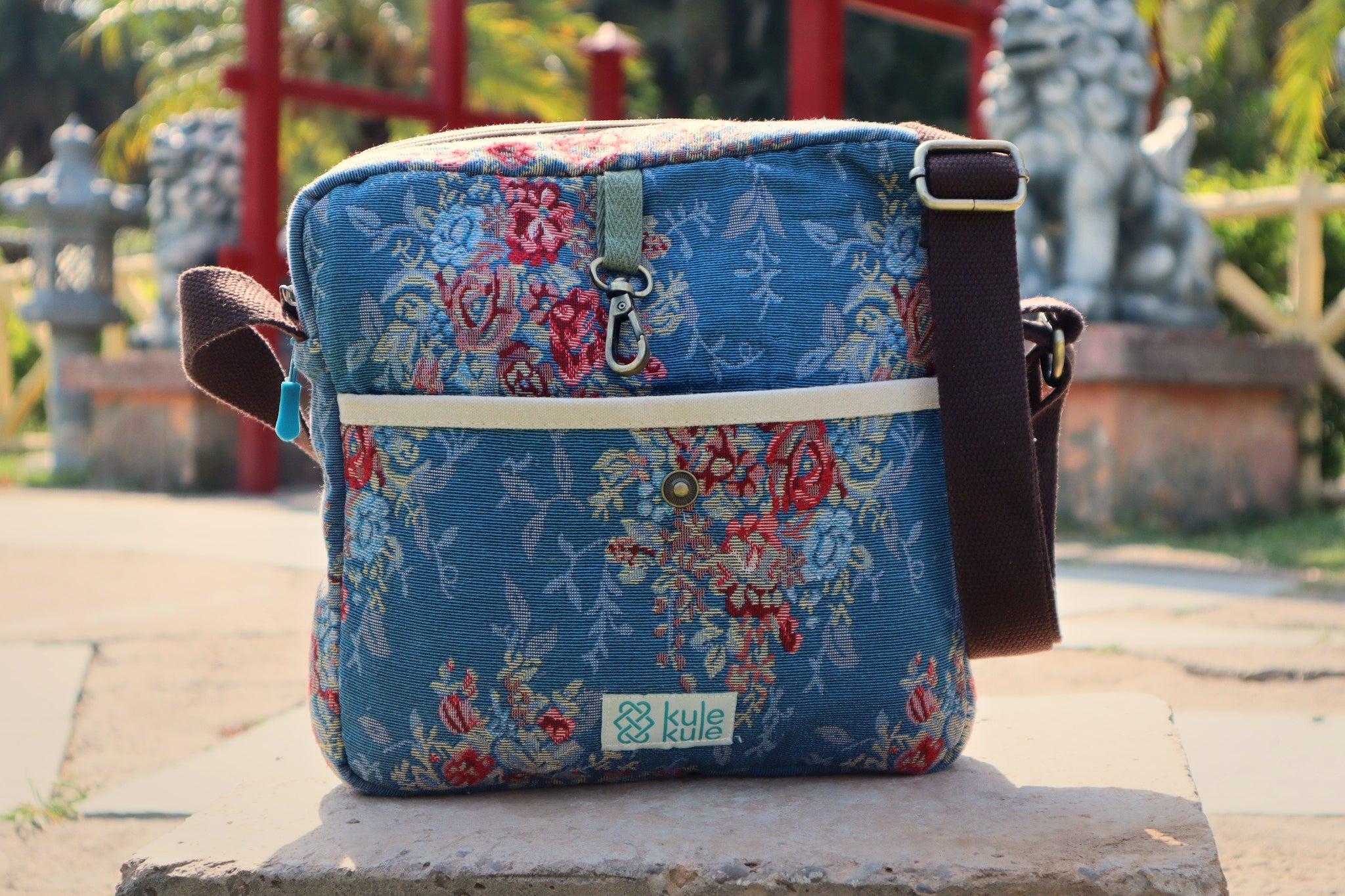 [Light Blue Floral]
