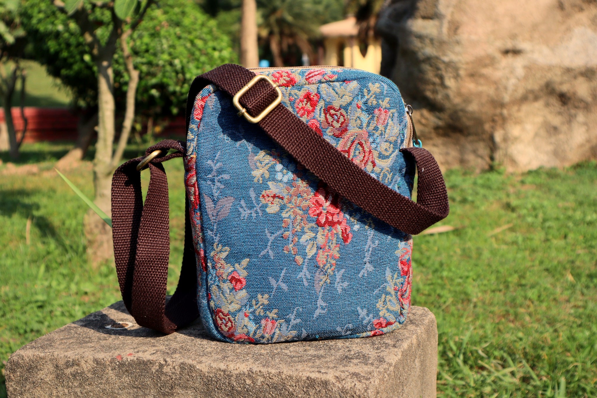 [Light Blue Floral]